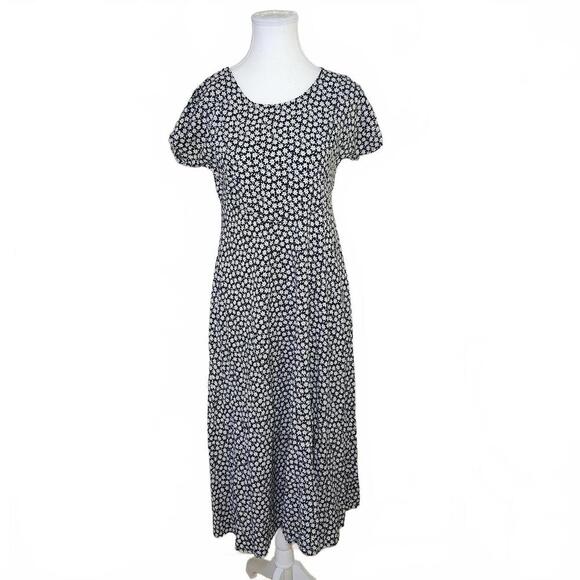 Avocado Women's Black and White Floral Casual Dress - Picture 1 of 8